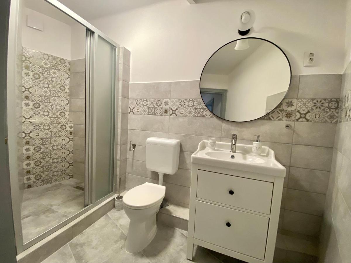Pacsirta Apartman Grand Егер Екстериор снимка