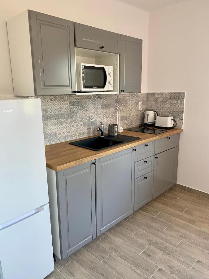 Pacsirta Apartman Grand Егер Екстериор снимка
