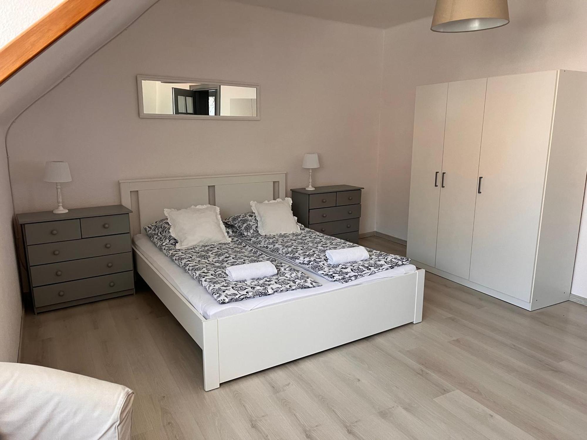 Pacsirta Apartman Grand Егер Екстериор снимка