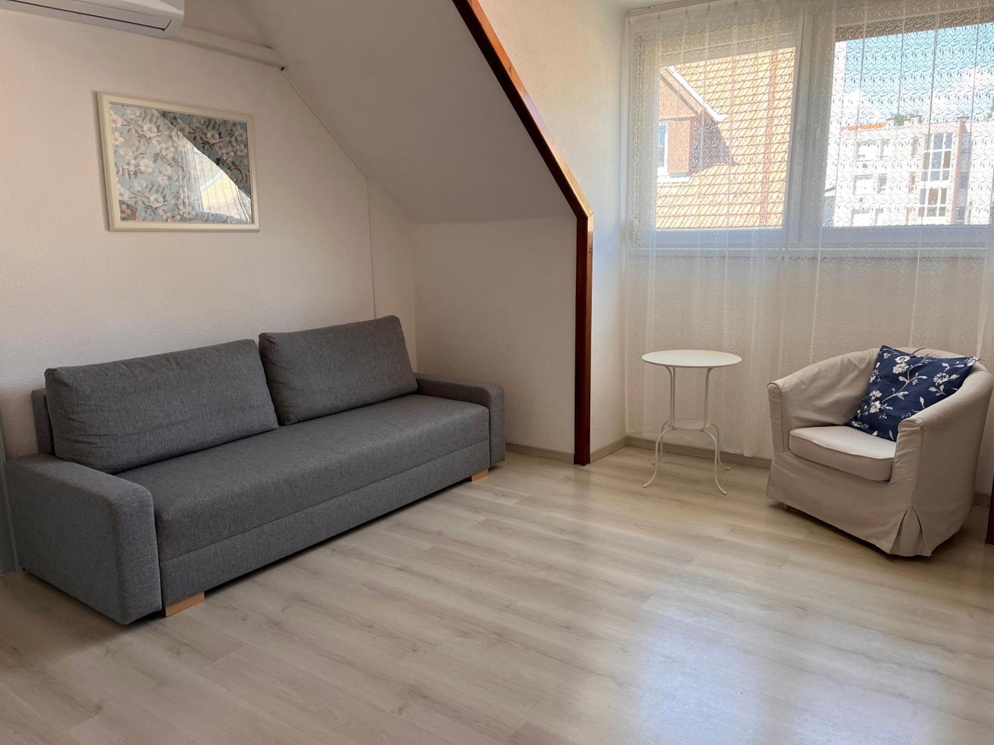 Pacsirta Apartman Grand Егер Екстериор снимка